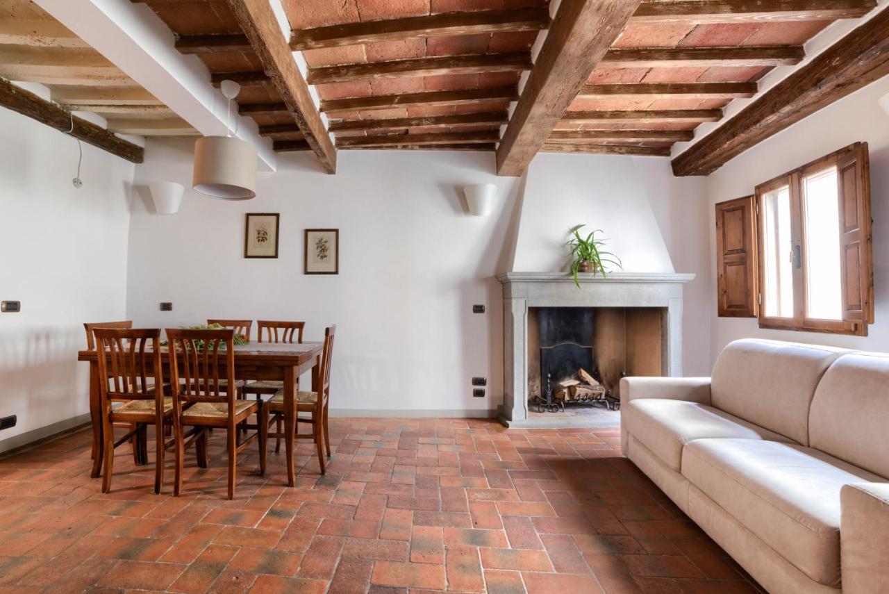 Apartment Lacosta Near Ponte Vecchio Florence Buitenkant foto